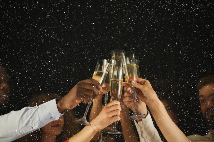 Шампанское на Новый Год: всё что вы хотели знать о любимом напитке - «Рецепты советы»