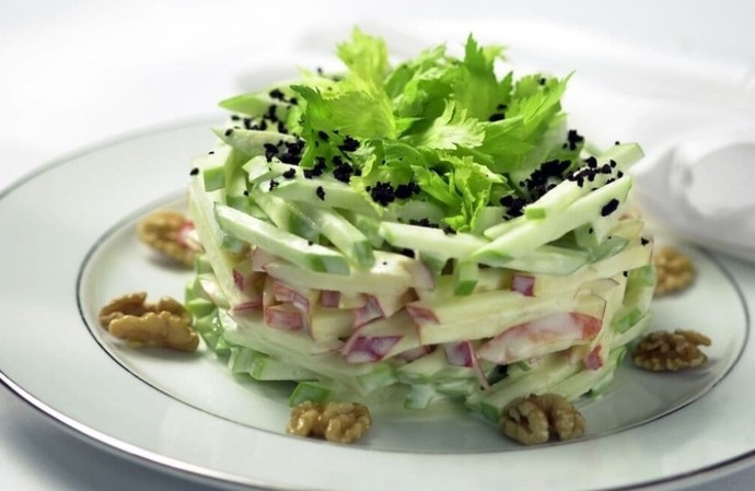 Вальдорфский салат - блюдо с историей - «Советы Хозяйке»