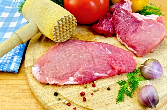 Как отбить мясо без особенных проблем: 2 простых способа - «Советы Хозяйке»
