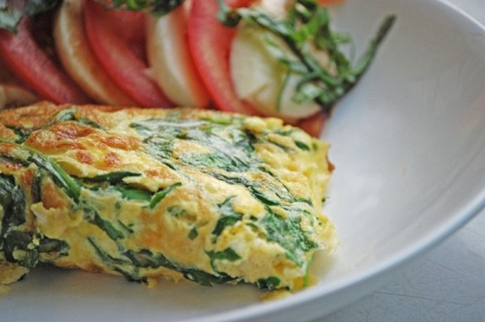 10 аппетитных блюд из яиц за 5 минут, которые можно приготовить на завтрак - «Рецепты советы»