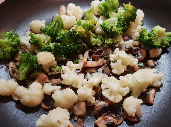 Омлетные маффины с брокколи и грибами - «Рецепты советы»