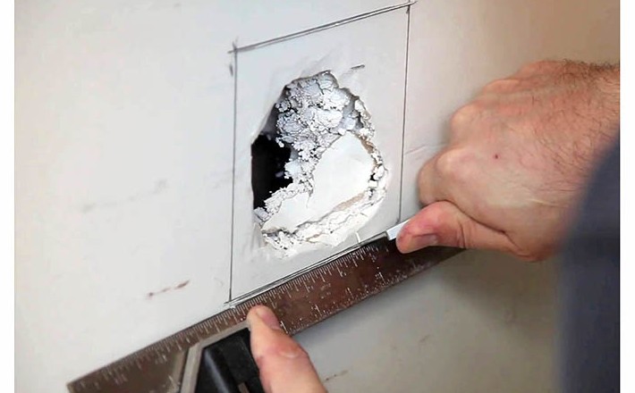 Как сделать ремонт поврежденной стены из гипсокартона? на сайте Недвио - «Комфорт»